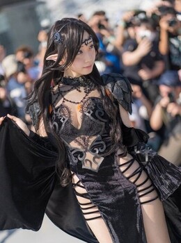 伊織もえ　最近のコスプレ 2019年夏コミなど (16P)