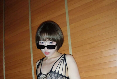 港女插畫師KitKat 流出