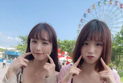 巨乳双胞胎美女