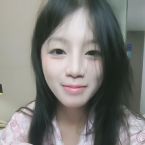 你的小月月 付费直播大秀 纯欲风的妹子想不到竟有如此反差