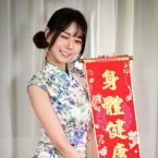 黑丝长腿可爱美女