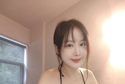 轻熟少妇蕾依