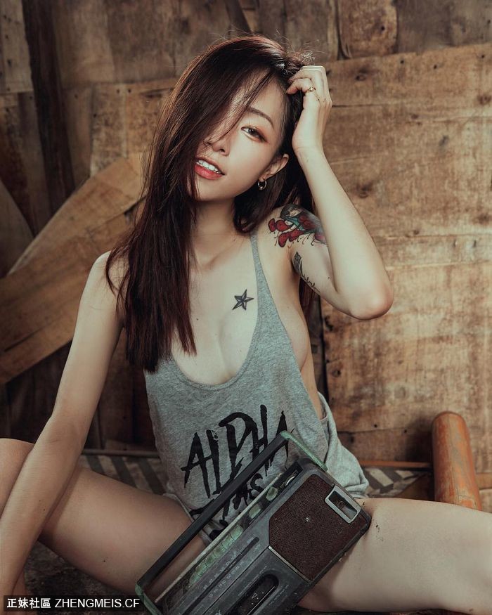 a913e7723c6a9735de47ed0c82e05d5a.jpg
