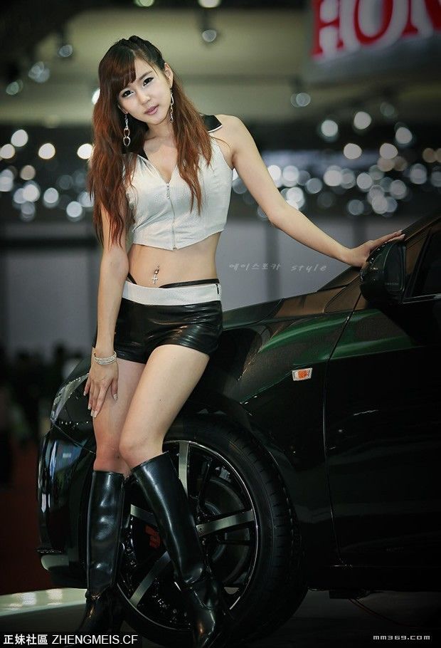 韩国车模崔玉珍的写真