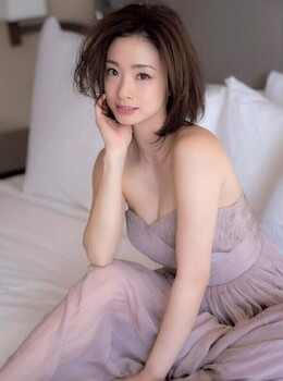 上戶彩 美女人妻氣質超優：極品級