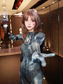 万圣节美少女蜘蛛侠