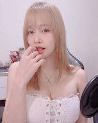 巨乳可愛妹子
