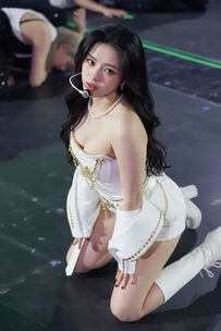 ive 安俞真露大奶