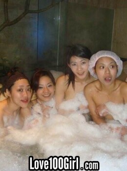 (FB流出)六位酒店刺青辣妹 一起出遊泡溫泉