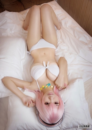 可爱妹子小半Cosplay性感内衣私房 [13P]