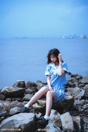 【微博酱】疯猫ss-海边JK