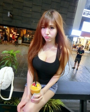 不科學的白皙G奶正妹~Alice(Arisara)