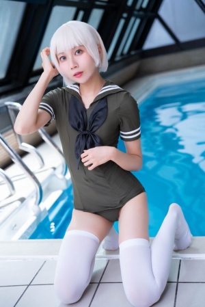 Japanese cosplayer ねる子