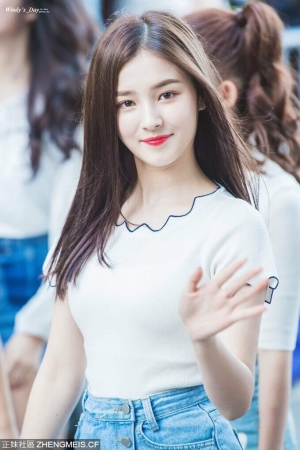 19萬歲的Somi