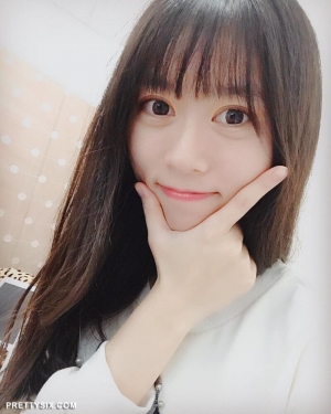 大眼睛正妹