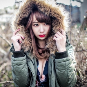 [正妹] 等一個人咖啡