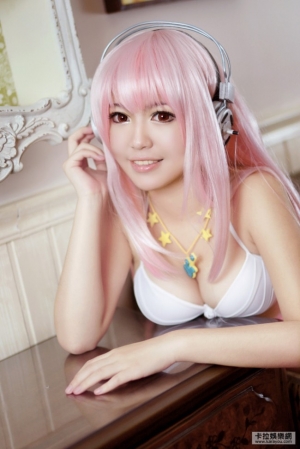 可爱妹子小半Cosplay性感内衣私房 [13P]