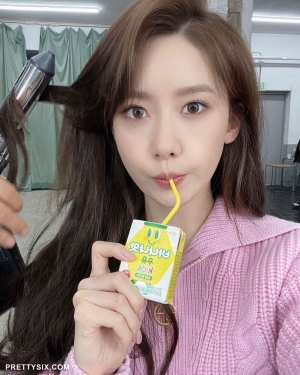 yoona润娥杂志代言照