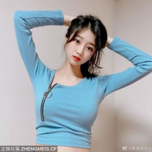 呆萌的颜值，可以做女友！ ​​​​