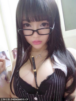 重庆大学超级美女校花米妮大萌萌