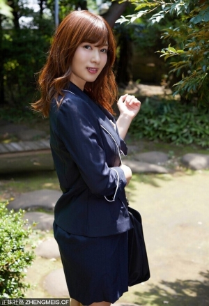 石岡真衣，剛滿30歲