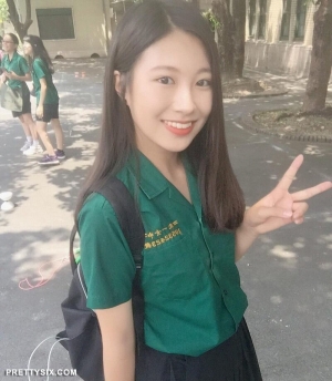 毕业了的美女