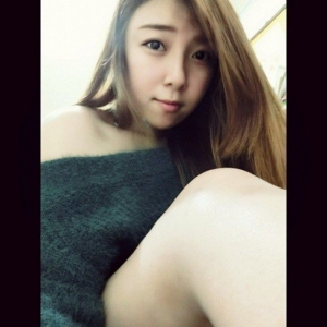 不是吃的別放桌上 不然我就...當晚餐!!!