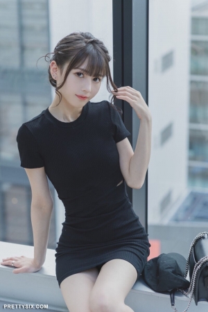 黑色短洋裝