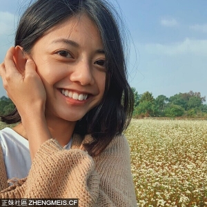 大學的鄰家清新學妹