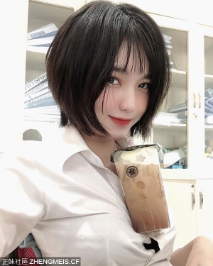 短髮美女 2