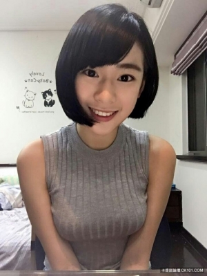很兇的女生都這樣穿啦！清純熊熊賣萌又「裝兇」