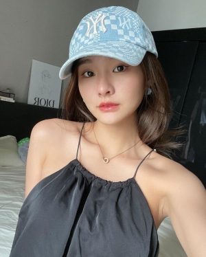 性感小姐姐伶昕