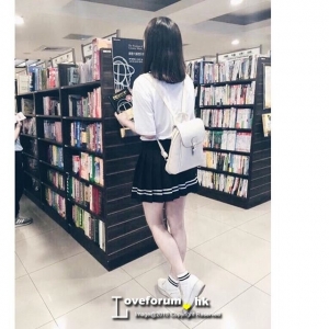 清新自然的正妹