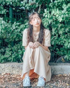 笑容甜美的少女