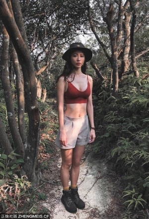 熱愛大自然的正妹