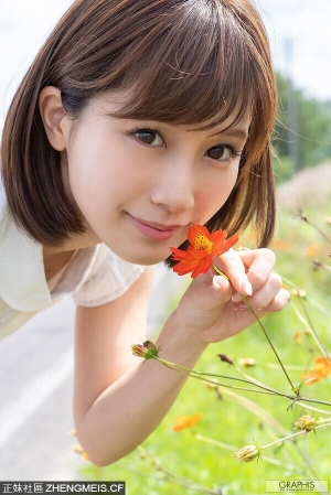 小惡魔型AV女優 小島みなみ